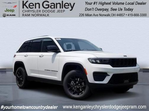 2025 Jeep Grand Cherokee Laredo