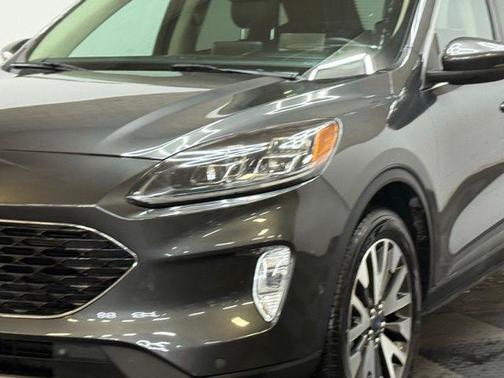 2020 Ford Escape Titanium Hybrid