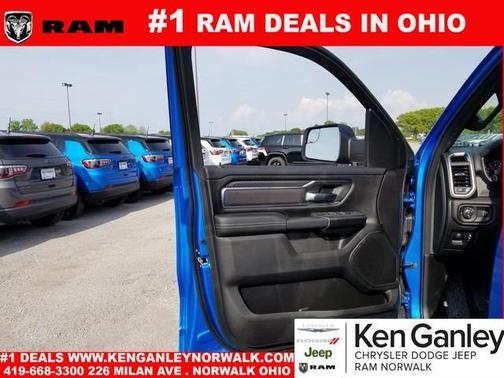 2025 RAM 1500 Big Horn/Lone Star