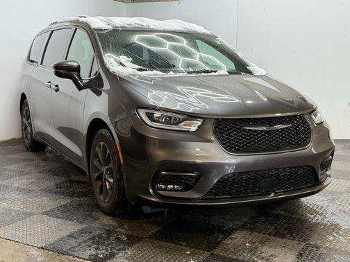 2021 Chrysler Pacifica Touring-L