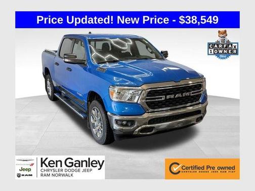 Hydro Blue Pearlcoat 2024 RAM 1500 Big Horn/Lone Star