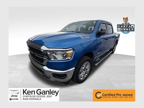 Hydro Blue Pearlcoat 2024 RAM 1500 Big Horn/Lone Star