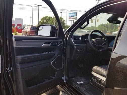 2025 Jeep Wagoneer Series II