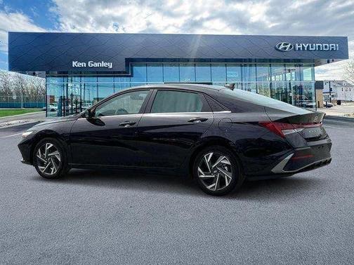 2025 Hyundai ELANTRA HEV Limited