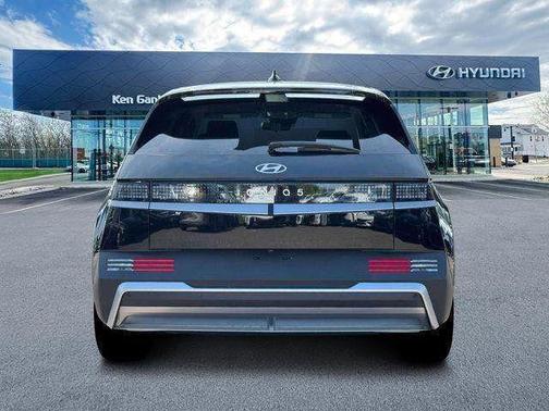 2025 Hyundai IONIQ 5 SE