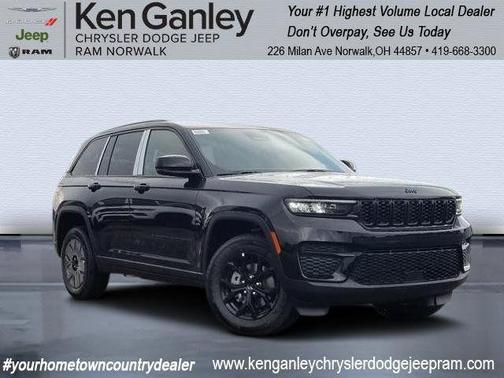 2025 Jeep Grand Cherokee Laredo
