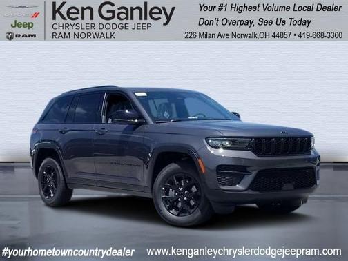 2025 Jeep Grand Cherokee Laredo