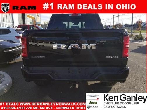 2025 RAM 1500 Big Horn/Lone Star