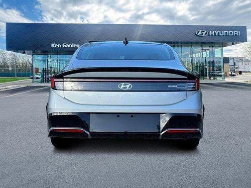 2025 Hyundai SONATA SEL Convenience