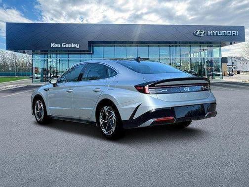 2025 Hyundai SONATA SEL Convenience