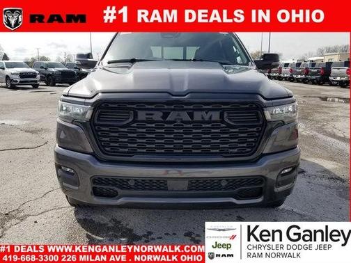 Granite Crystal Clearcoat Metallic 2026 RAM 1500 Big Horn/Lone Star