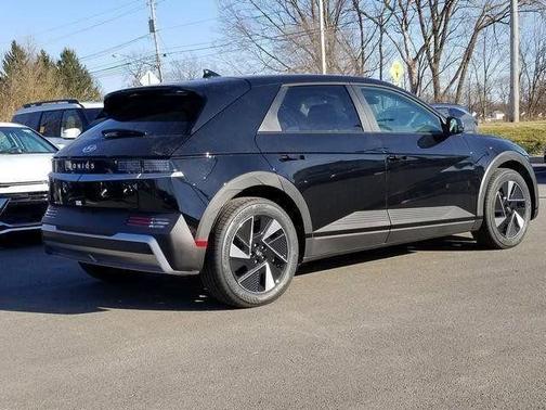 2025 Hyundai IONIQ 5 SE