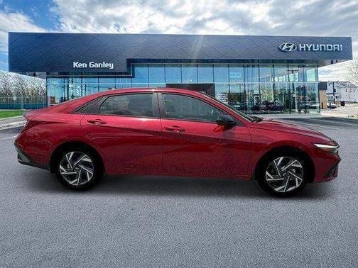 2025 Hyundai ELANTRA HEV SEL Sport