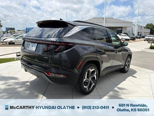 Black 2022 Hyundai TUCSON Limited