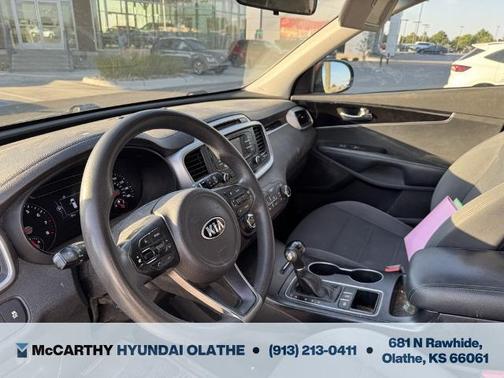 2017 Kia Sorento LX
