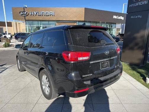 2016 Kia Sedona LX