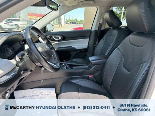 Bright White Clearcoat 2022 Jeep Compass Limited