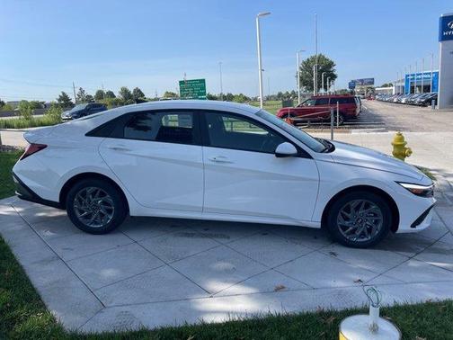 2025 Hyundai ELANTRA HEV Blue