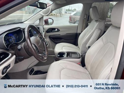 2020 Chrysler Pacifica Touring-L