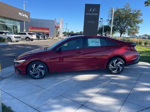 2025 Hyundai ELANTRA SEL Sport