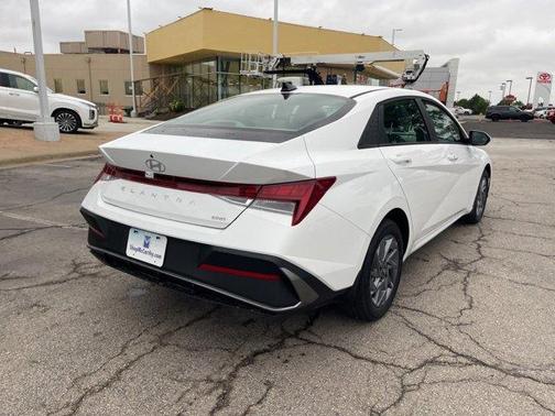 2025 Hyundai ELANTRA HEV Blue