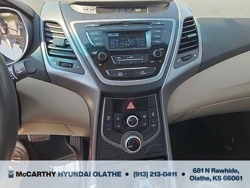 2016 Hyundai ELANTRA SE