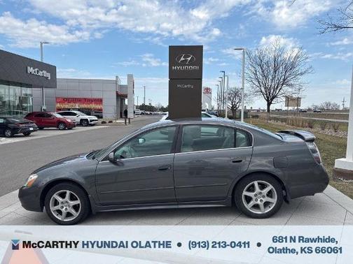 Smoke Metallic 2004 Nissan Altima 3.5 SE