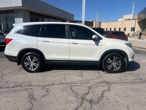 2017 Honda Pilot EX