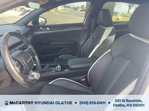 Snow White Pearl 2025 Kia K5 GT-Line