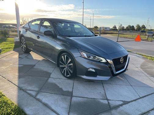 2022 Nissan Altima 2.5 SR