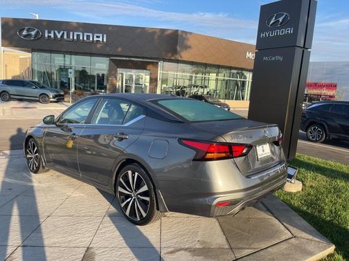2022 Nissan Altima 2.5 SR