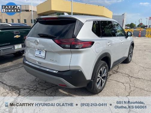 2021 Nissan Rogue SV