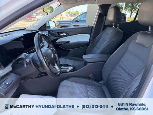 Summit White 2024 Chevrolet Trax LT
