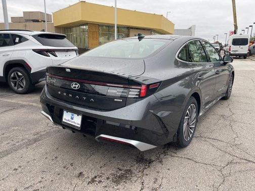 2025 Hyundai SONATA Hybrid Limited