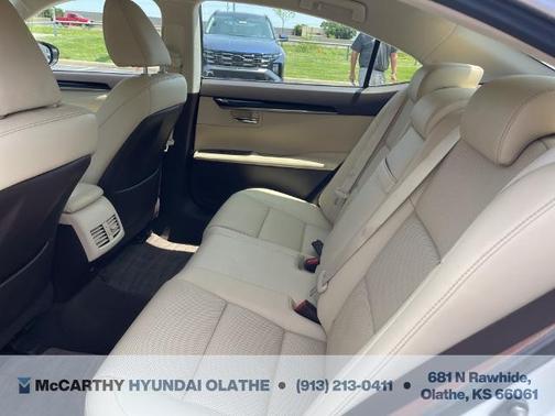 2016 Lexus ES 350 Base