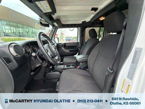 Bright White Clearcoat 2018 Jeep Wrangler JK Unlimited Sport