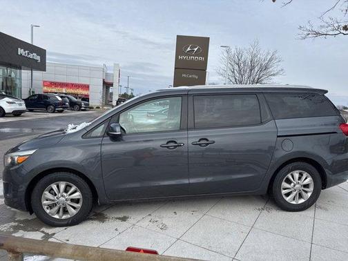 2017 Kia Sedona LX