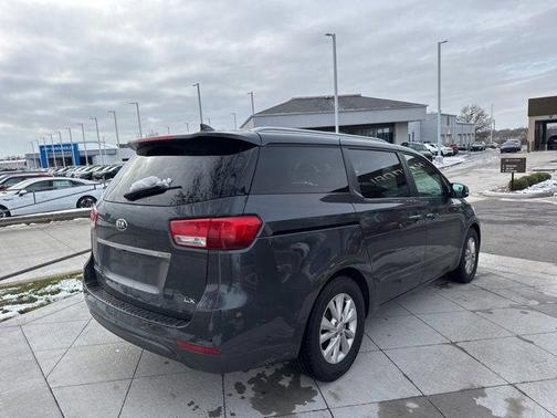2017 Kia Sedona LX