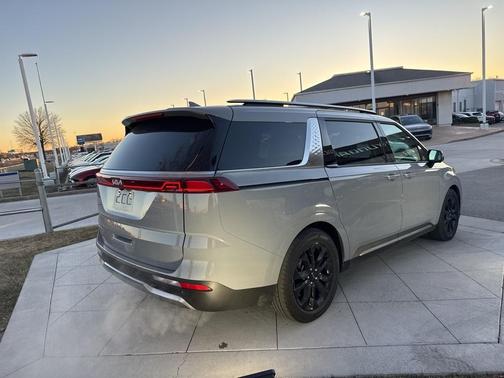 2024 Kia Carnival SX Prestige