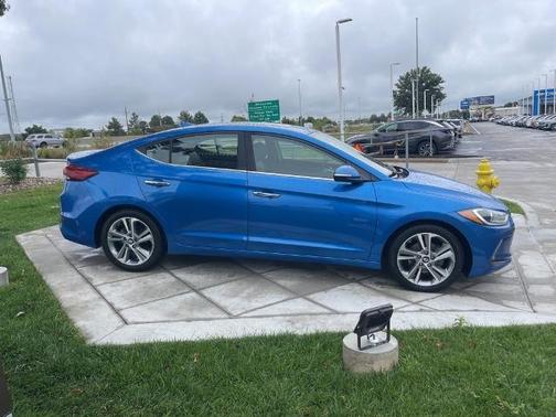 2017 Hyundai ELANTRA Limited
