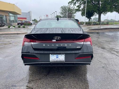 2025 Hyundai ELANTRA HEV SEL