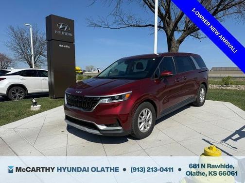 2023 Kia Carnival LX