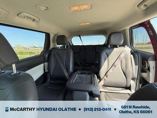 2023 Kia Carnival LX