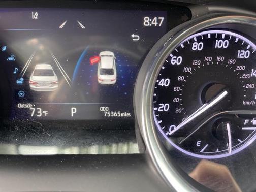 2019 Toyota Camry XLE