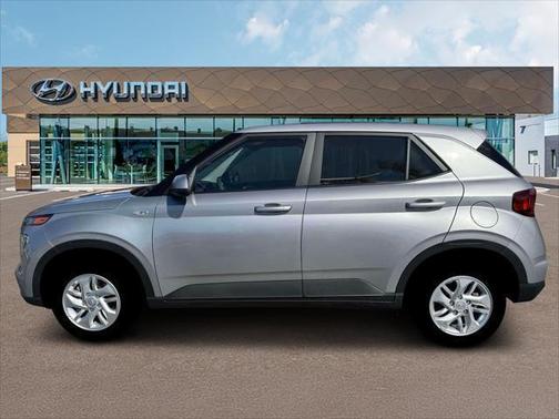 Shimmering Silver 2026 Hyundai VENUE SE