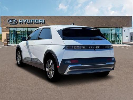 Atlas 2026 Hyundai IONIQ 5 SE