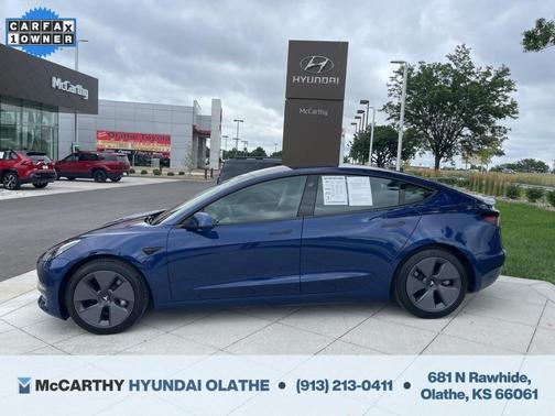 2021 Tesla Model 3 Standard Range Plus