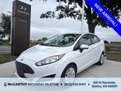 Oxford White 2015 Ford Fiesta S
