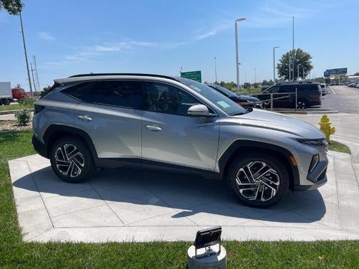 2025 Hyundai TUCSON Hybrid Limited