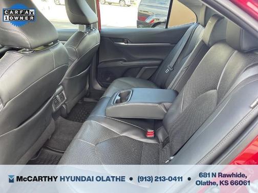 2021 Toyota Camry Hybrid XLE